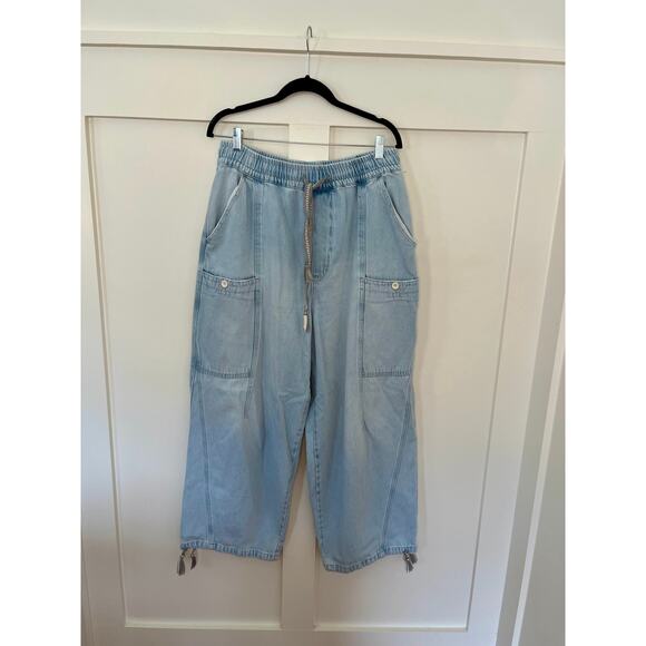 Free People Bright Eyed Low Slung Pull on Barrel Jeans Size Large - Picture 2 of 5